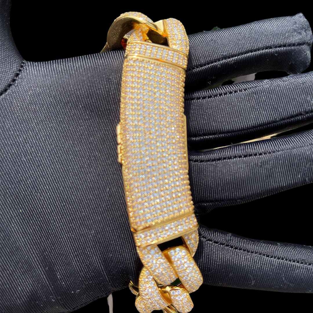 14MM Big Clasp Thick Miami Cuban Iced Out Diamond Bracelet – Luxury Hip Hop Jewelry for Men & Women
