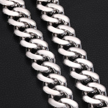 CARÁTIX 20mm Heavy Cuban Link Chain Necklace – 5A+ CZ Iced Out Hip Hop Bling Jewelry for Men | Solid Rapper Gift - CaratixJewelry