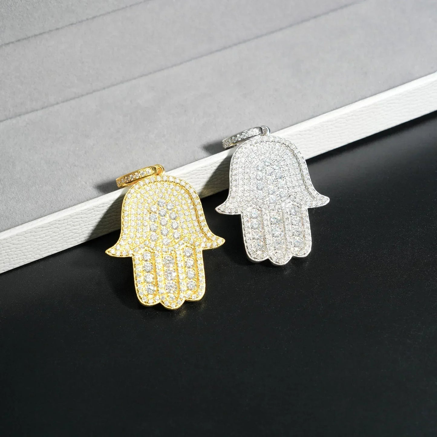 925 Gold-Plated Fully Iced D Color Moissanite Hand Pendant – Single Hip-Hop Jewelry Piece - CaratixJewelry