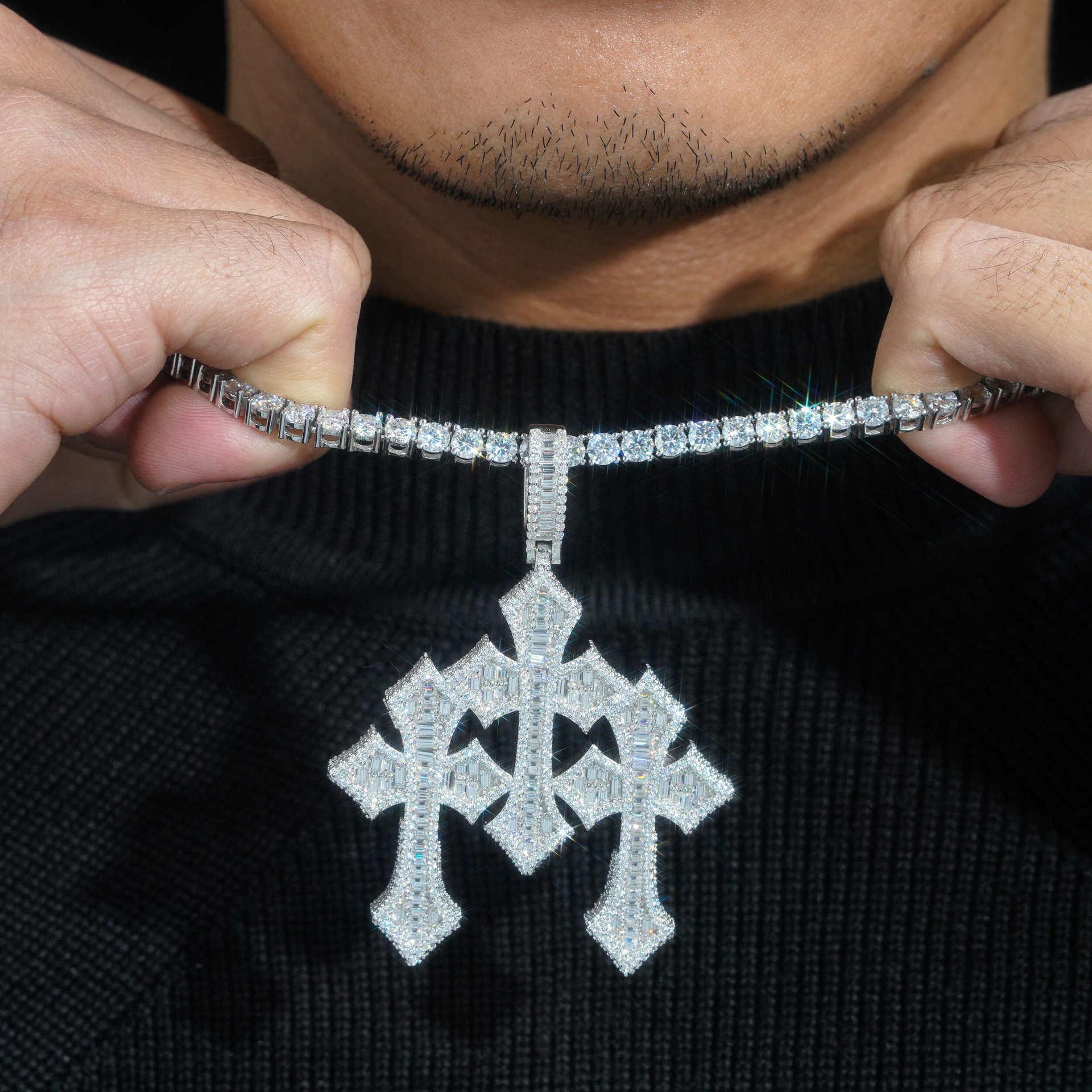 925 Sterling Silver Moissanite Cross Pendant Necklace – Classic Sparkling Christian Jewelry - CaratixJewelry