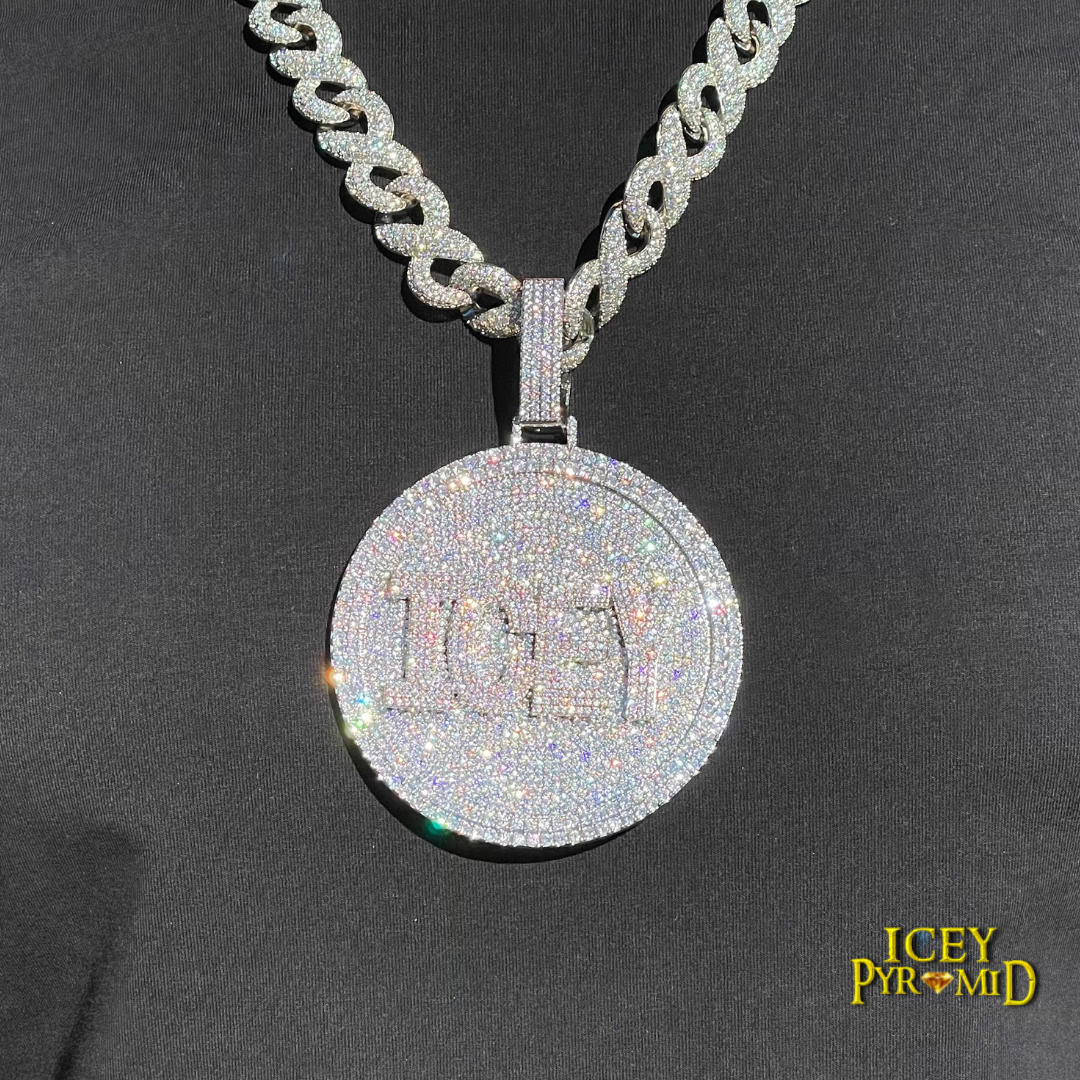 Disc Edition Iced Out Personalisierter Namensanhänger