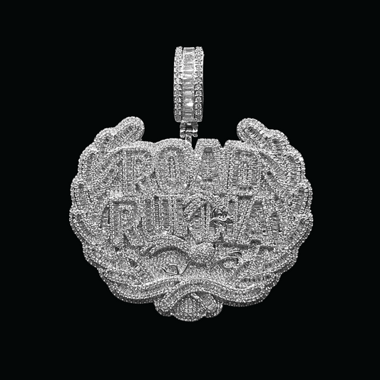 Road Runna Two Tone Badge Iced Out Letter Diamond Pendant Necklace – Custom Hip Hop Jewelry for Men