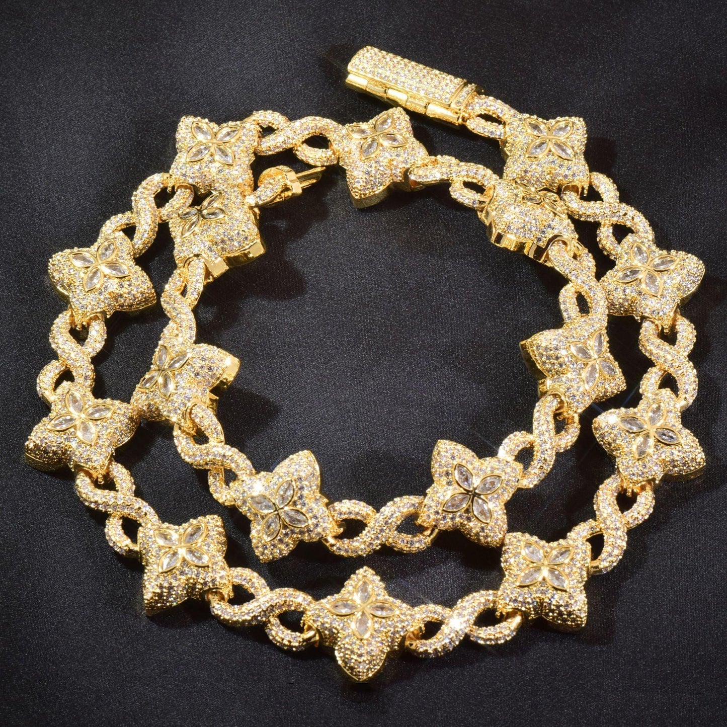 Iced Out 8-Shape Cuban Chain Zircon Necklace for Men | Caratix Jewelry - CaratixJewelry