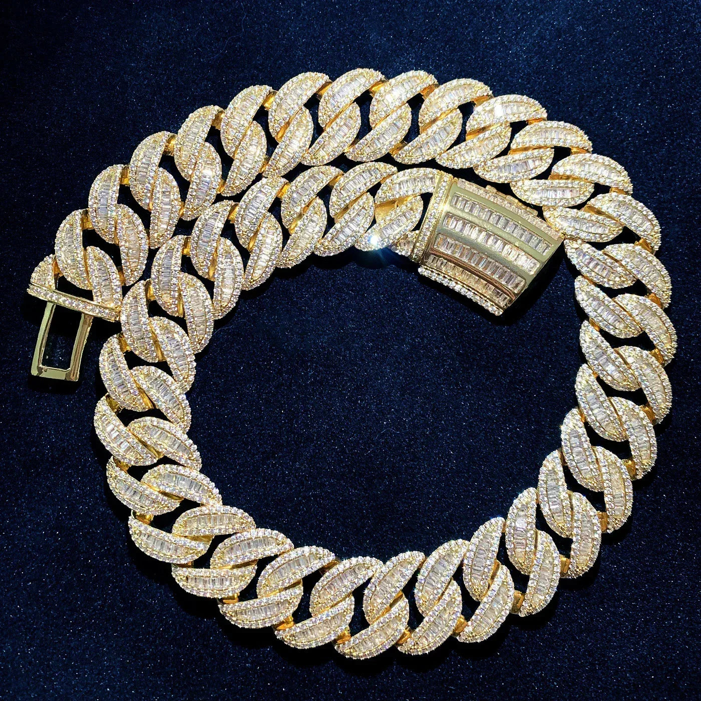 20mm Half Curved Step Cut Cuban Chain with Copper & Zircon - CaratixJewelry