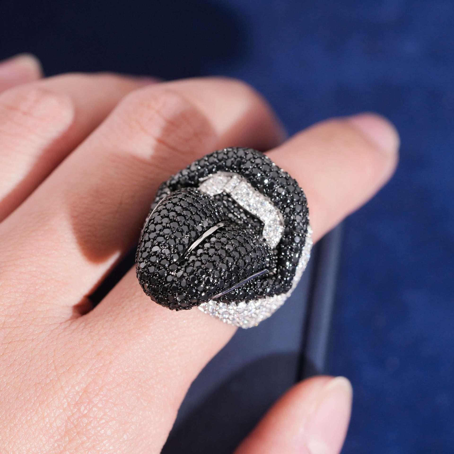 Black Moissanite Men’s Ring | S925 Silver Hip Hop Fashion Jewelry - CaratixJewelry