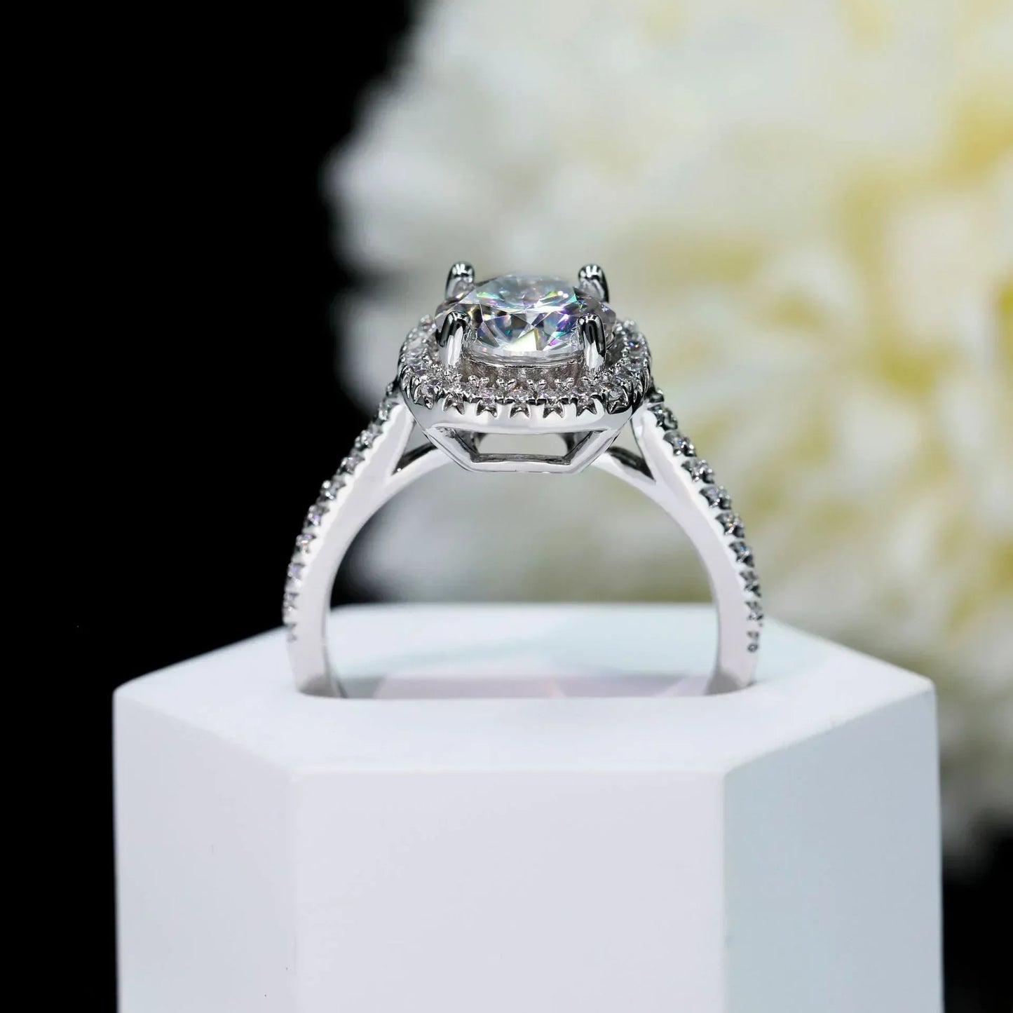 2ct Moissanite Engagement Ring | S925 Silver Luxury Women’s Bridal Jewelry - CaratixJewelry