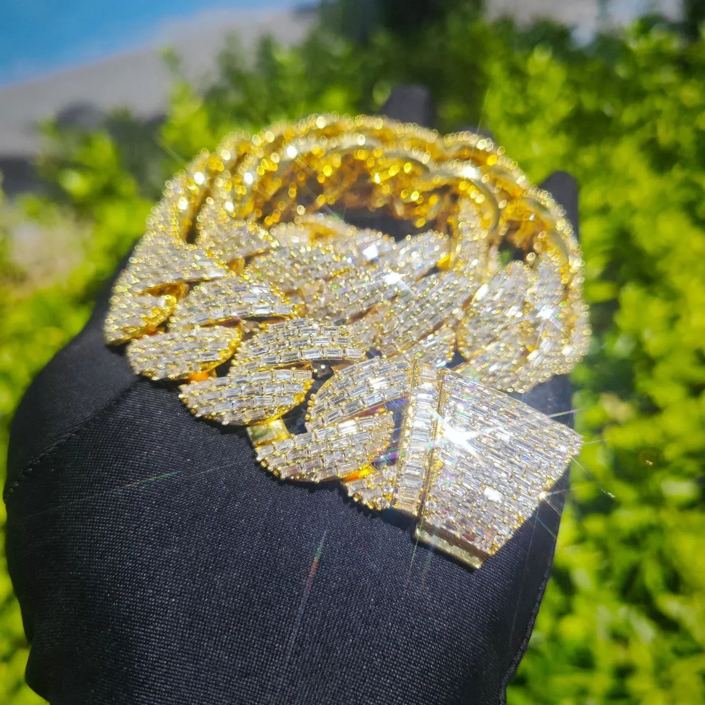 T-Shape Cuban Chain Necklace with Crescent Slanted Clasp | Hip Hop Street Jewelry | Caratix Jewelry - CaratixJewelry