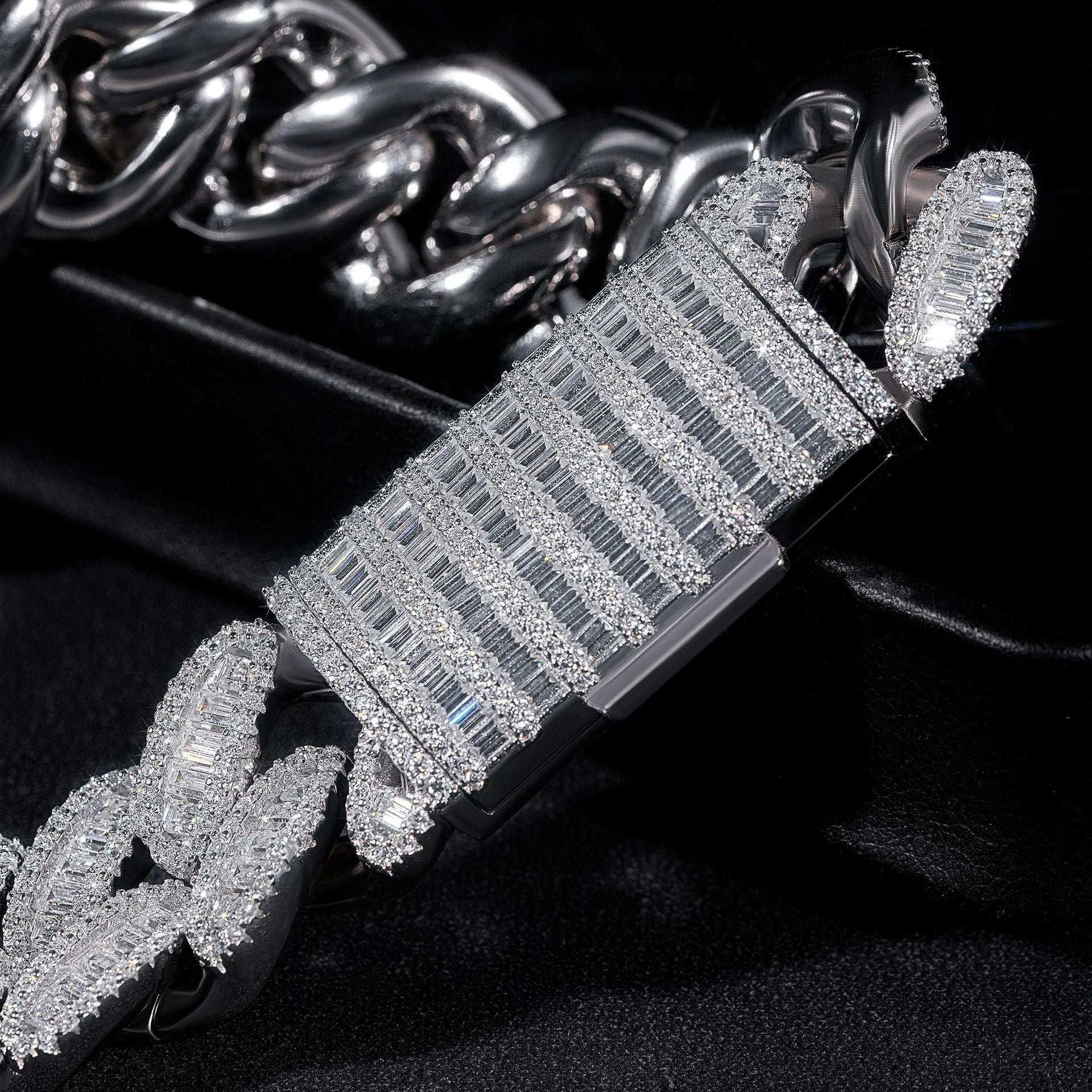20mm D-Color Moissanite Oval Cuban Link | S925 Silver Men’s Iced Out Chain - CaratixJewelry