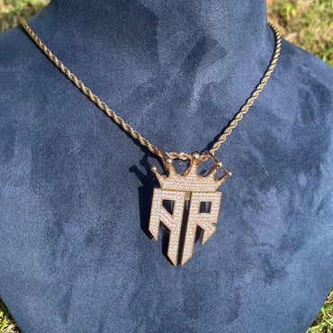 Men's Double R "Real Rich" Necklace | Premium Copper CZ King Medallion Caratix - CaratixJewelry