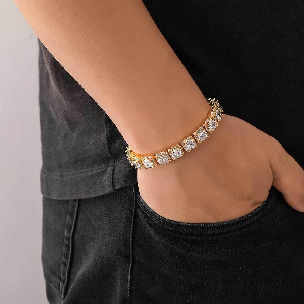 Iced Out Chain Bracelet with Copper and Zircon Stones for Men | Caratix Jewelry - CaratixJewelry