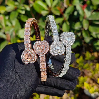 Heart Bracelet with Copper & Zircon | Hip Hop Jewelry without Spring Clasp | Caratix Jewelry - CaratixJewelry