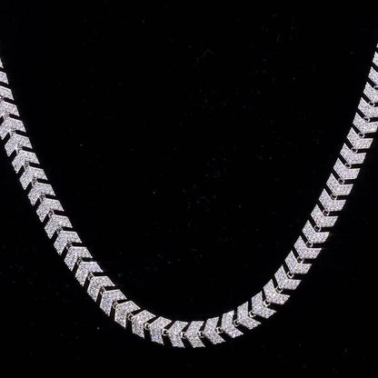 Custom Iced Out Fishbone Link Chain for Rapper | High-End Jewelry | Caratix - CaratixJewelry