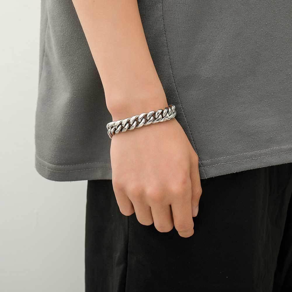 Cuban Link Bracelet with Single Spring Clasp Caratix Jewelry - CaratixJewelry