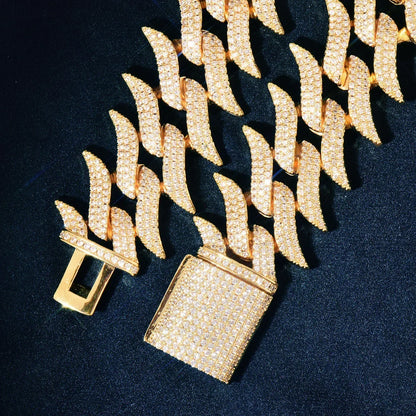 Iced Out Cuban Chain Bracelet with Copper & Zircon - CaratixJewelry