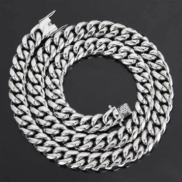 Stainless Steel Cuban Chain Necklace with Dragon Head Clasp for Men | Caratix Jewelry - CaratixJewelry
