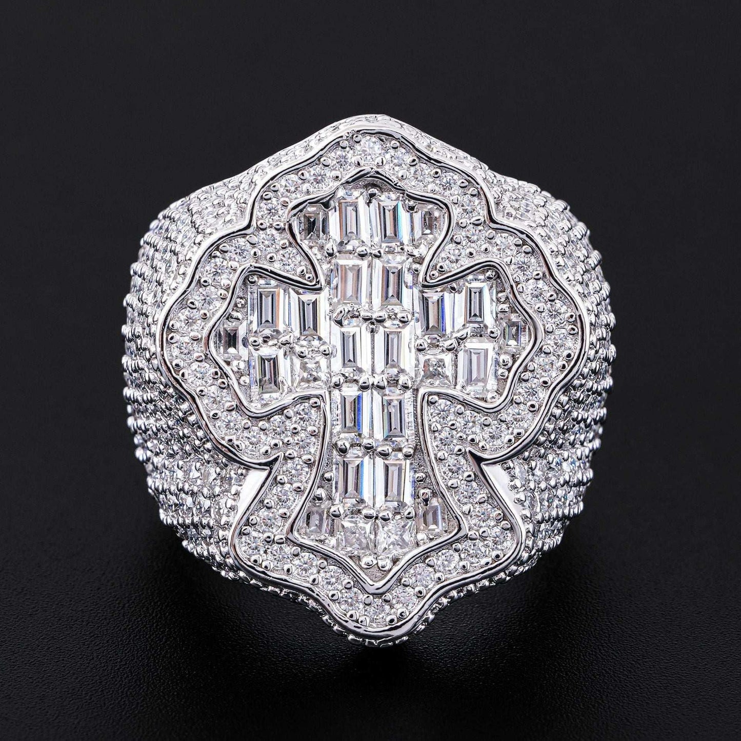 D-Color VVS Step-Cut Moissanite Ring | S925 Silver Unisex Iced Out Fashion Jewelry - CaratixJewelry