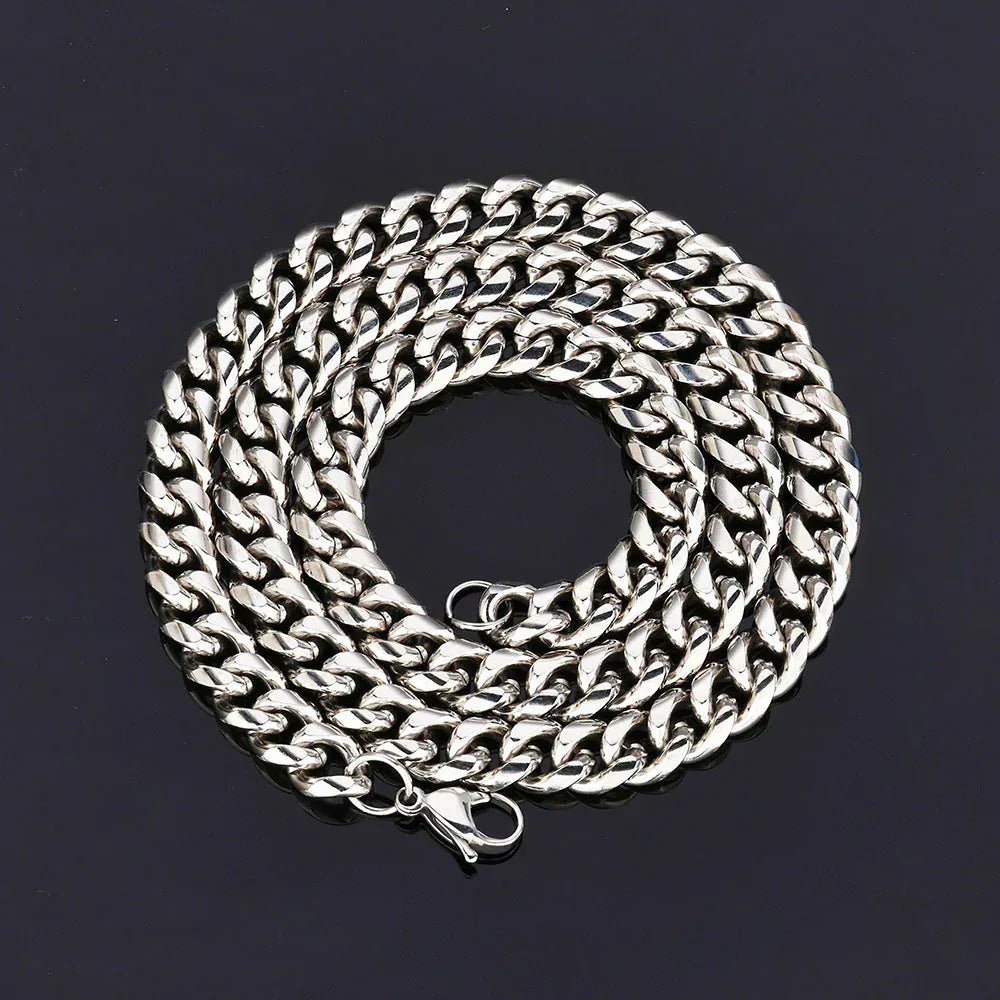 Rounded Cuban Chain Necklace with Lobster Clasp 18K Gold Plated for Men | Caratix Jewelry - CaratixJewelry