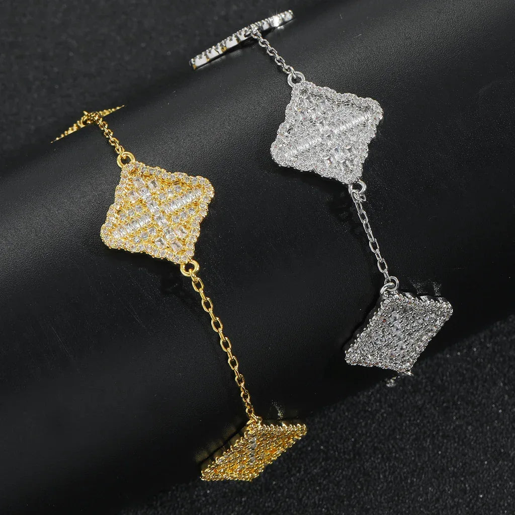Luxury Gold Lucky Clover Bracelet | Summer Women's Dainty Bling Jewelry | Caratix - CaratixJewelry