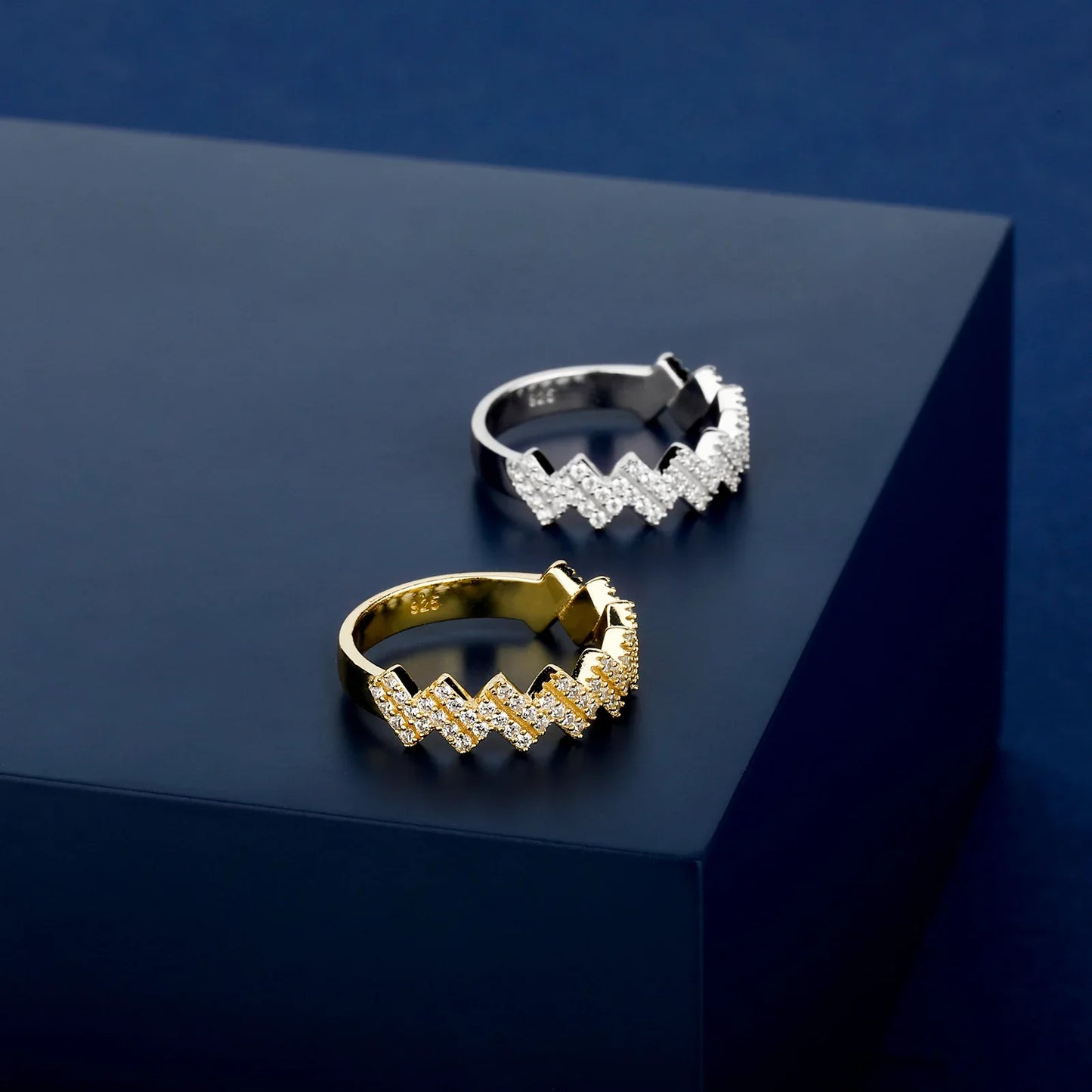 S925 Sterling Silver Wavy Band | Iced Out Ripple Ring | Caratix