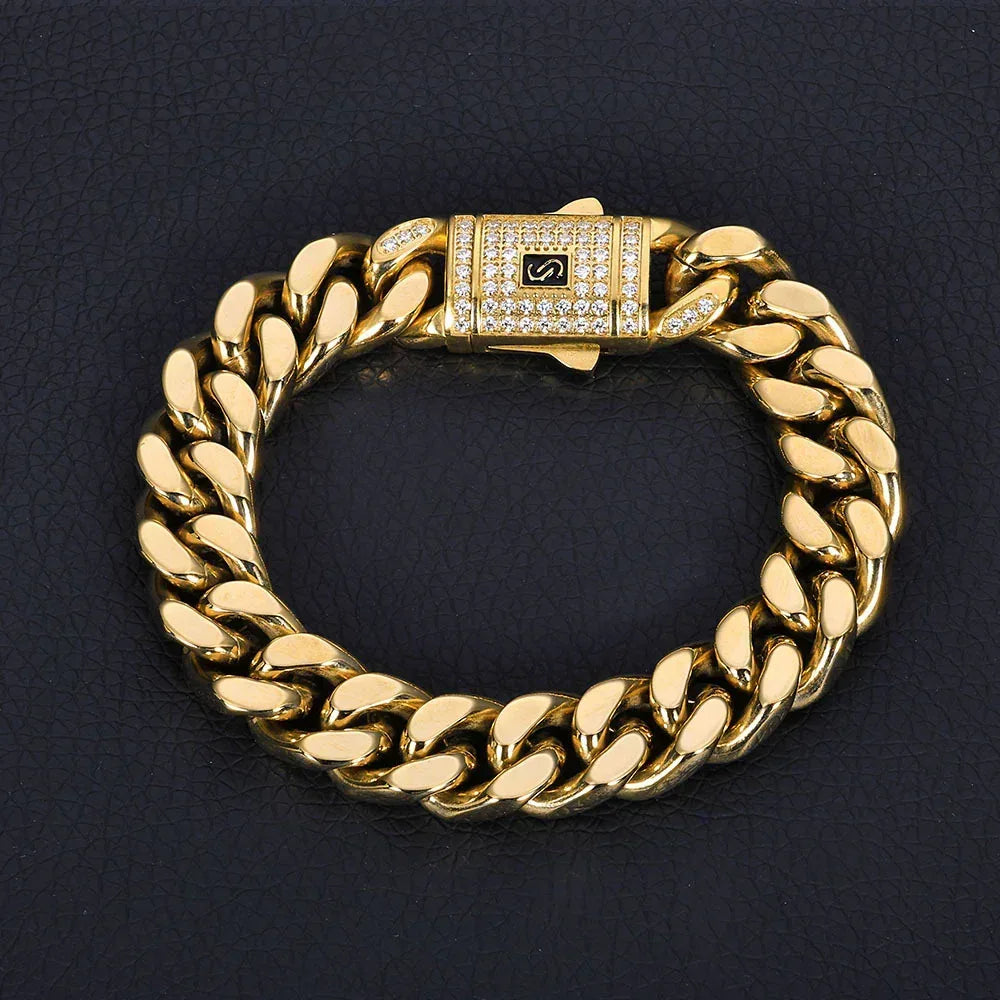 Custom 14K Gold 4-Sided -Cut Cuban Bracelet Caratix - CaratixJewelry