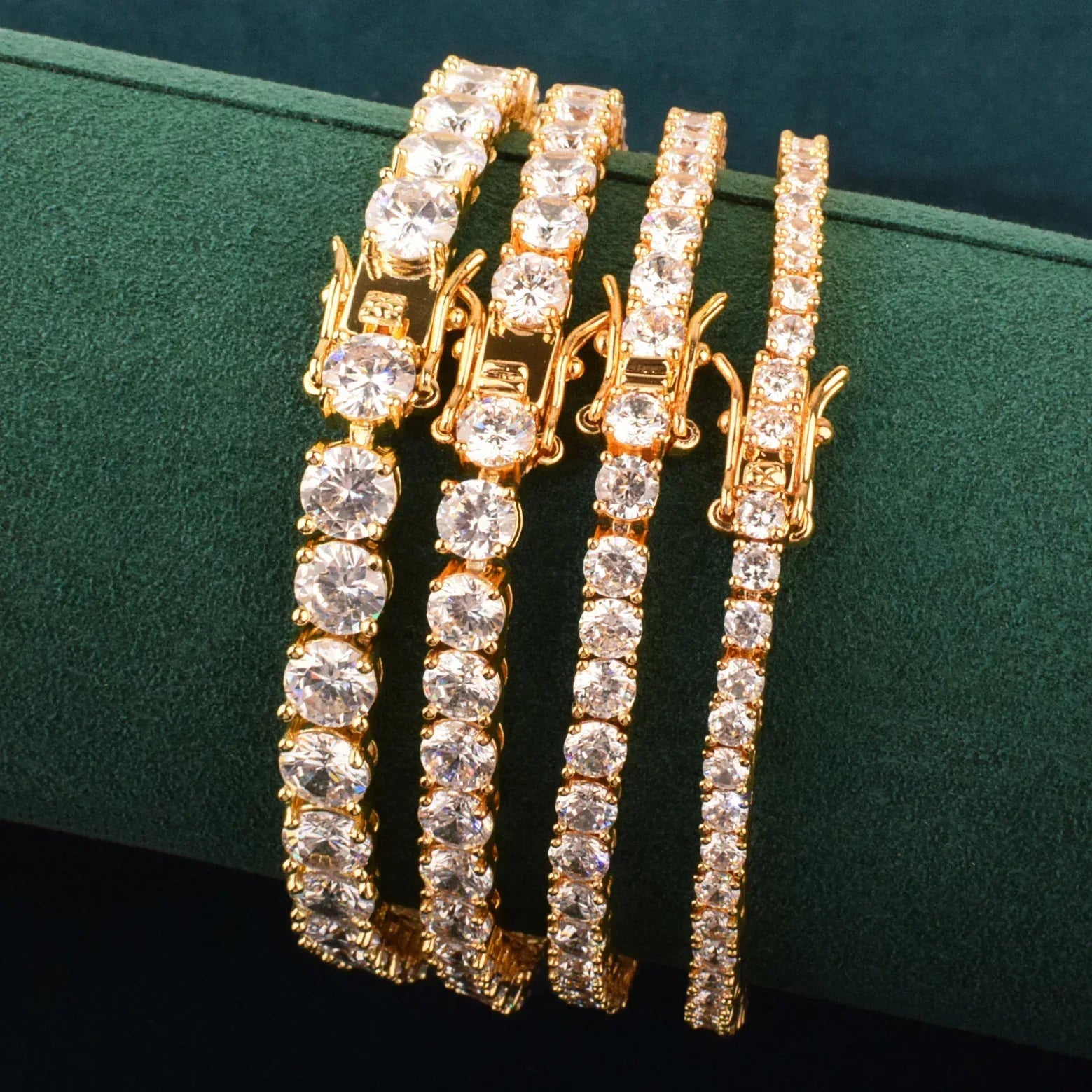 Tennis Chain Bracelet with Copper & Zircon | Trendy Single Row Hip Hop Jewelry | Caratix Jewelry - CaratixJewelry