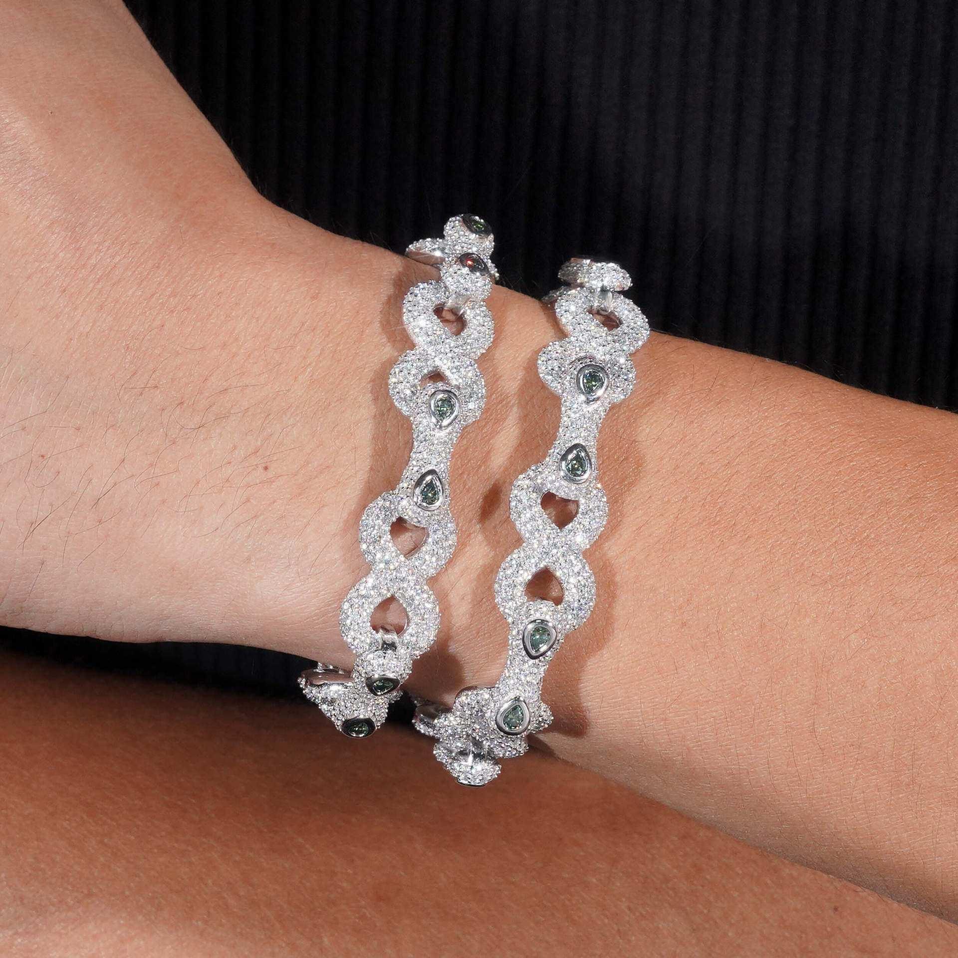 13mm Moissanite Figure-Eight Bracelet | S925 Silver Iced Out Hip Hop Jewelry - CaratixJewelry