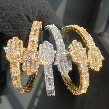 Palm Hand Bracelet with Copper & Zircon | Gold Plated Hip Hop Jewelry | Caratix Jewelry - CaratixJewelry