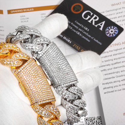 CARÁTIX 22mm Moissanite Bubble Cuban Link Necklace