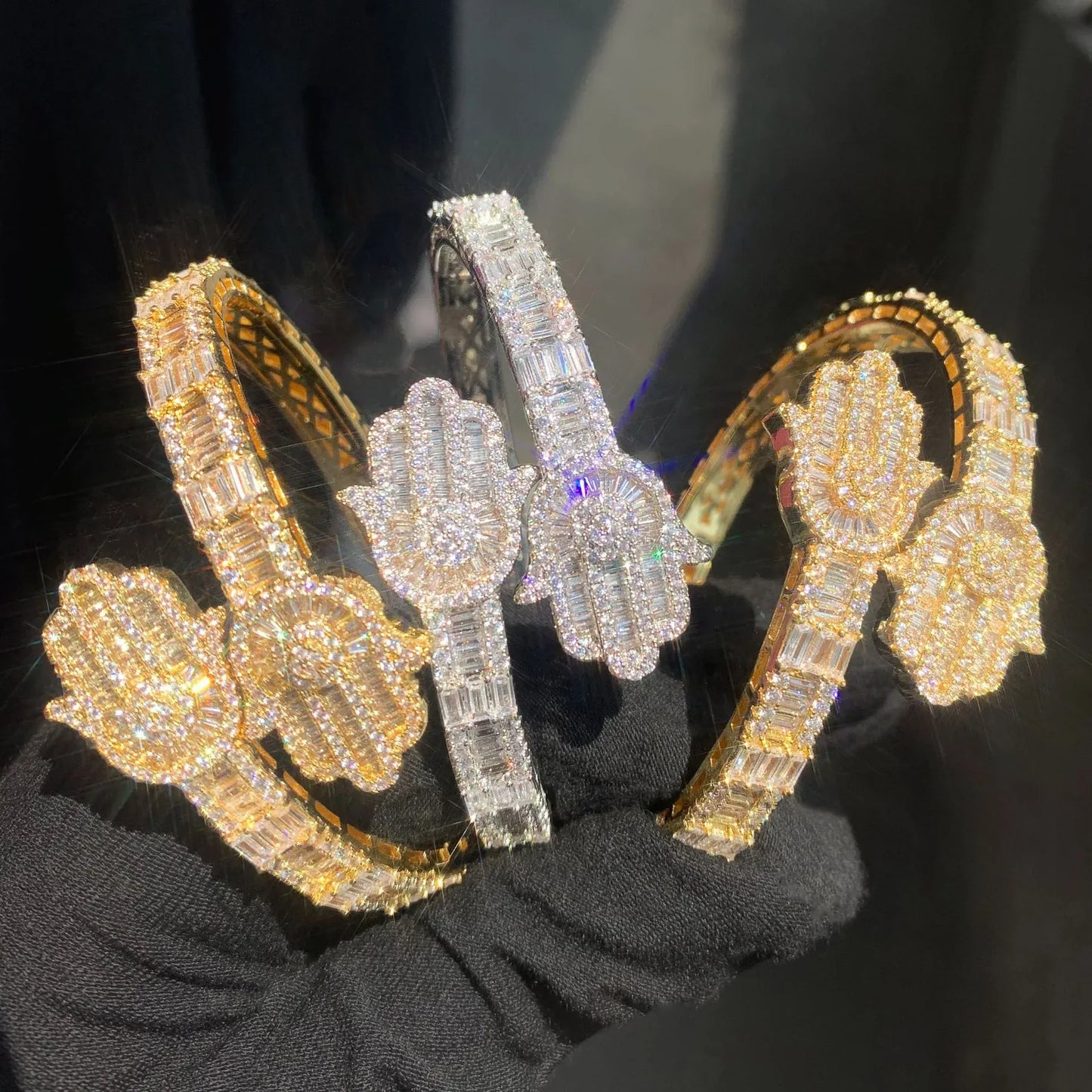 Palm Hand Bracelet with Copper & Zircon | Gold Plated Hip Hop Jewelry | Caratix Jewelry - CaratixJewelry