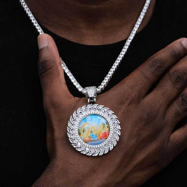 Custom Wheat Ear Round Photo Frame Pendant Necklace with Zircon Stones for Men | Caratix Jewelry - CaratixJewelry