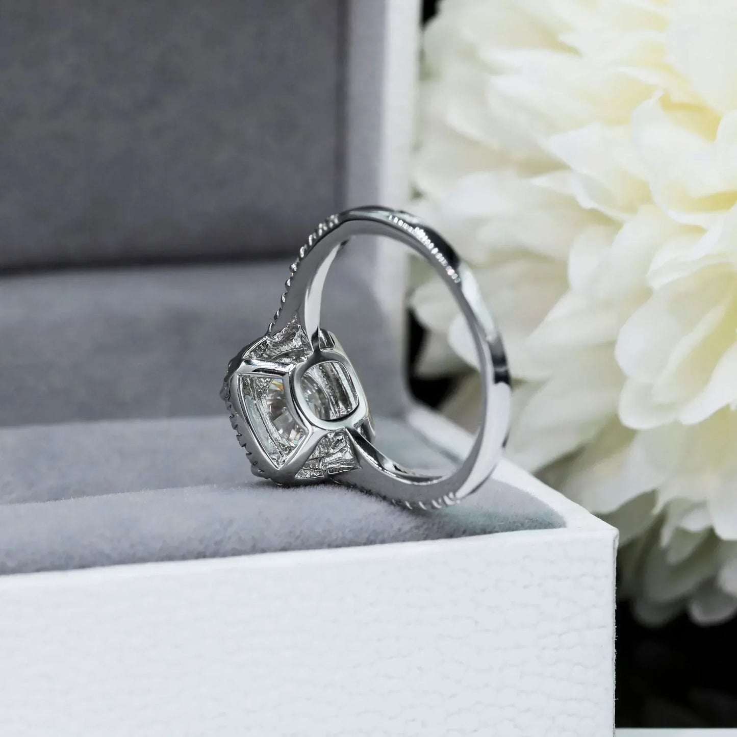 2ct Moissanite Engagement Ring | S925 Silver Luxury Women’s Bridal Jewelry - CaratixJewelry