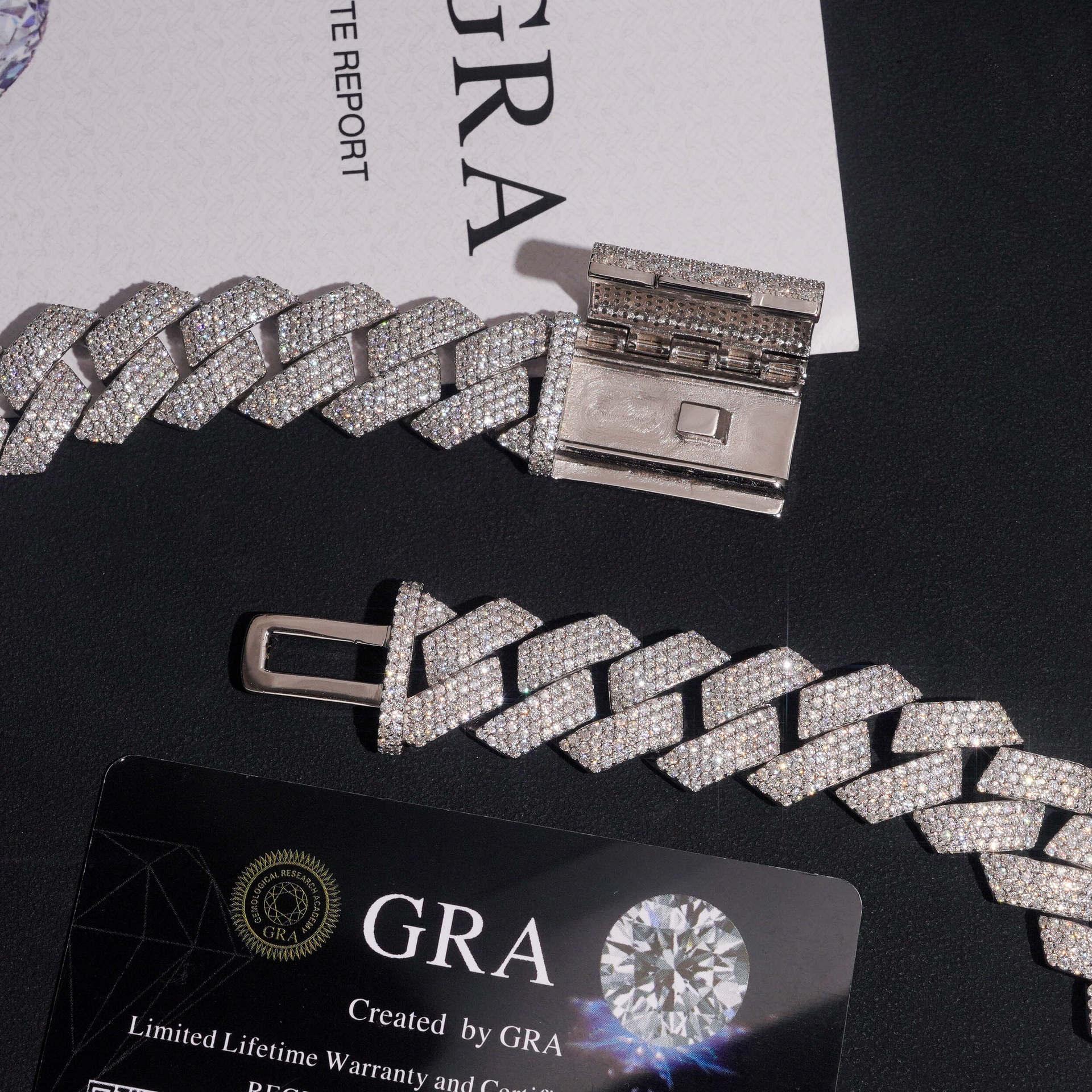 18mm Iced-Out Moissanite Cuban Link Chain – S925 Sterling Silver Hip Hop Streetwear Necklace - CaratixJewelry