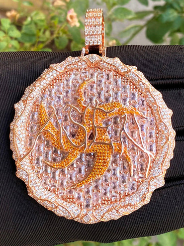 Luxury Multi-Color Iced Out Thorn Medallion Pendant | Men's Hip Hop Rainbow Zircon Disc Necklace | Premium Copper Full Circle Pendant | Caratix - CaratixJewelry
