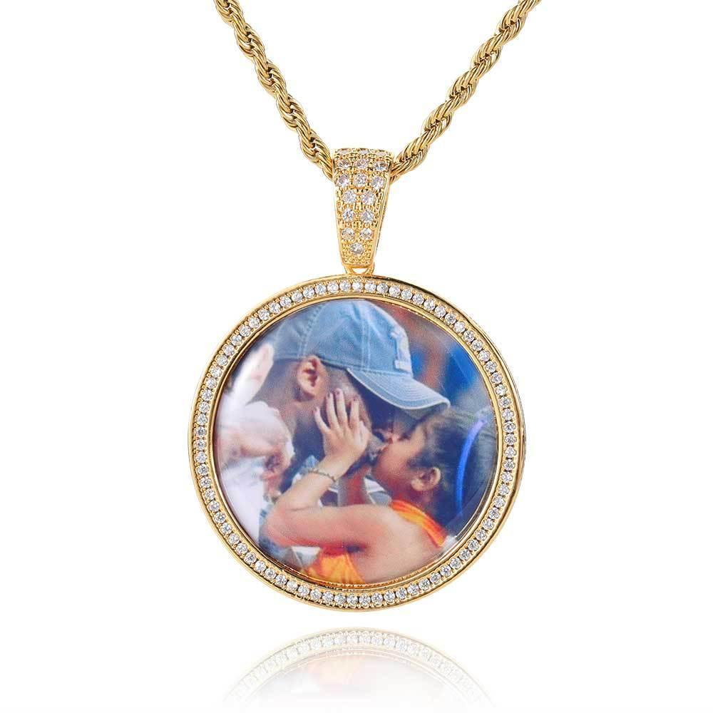 Round Photo Pendant Necklace with Zircon and Memory Frame | Trendy Hip Hop Jewelry | Caratix Jewelry - CaratixJewelry