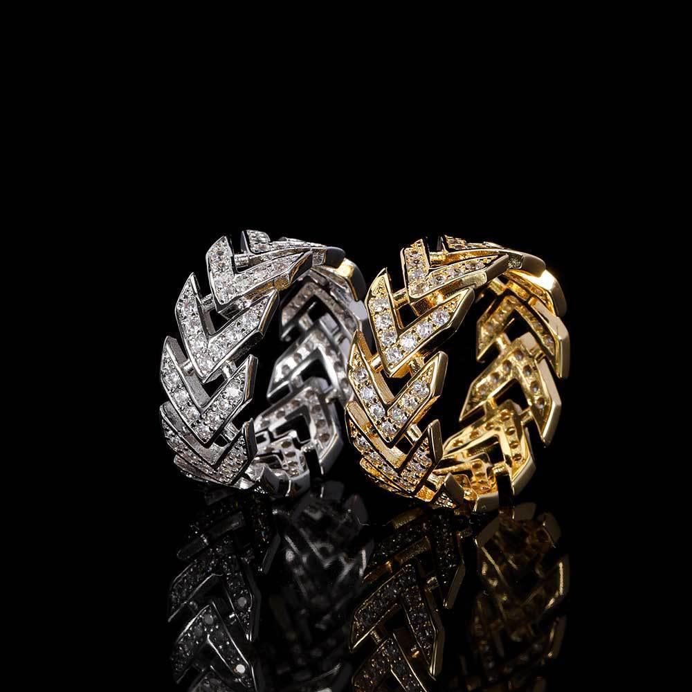 V-Shaped Arrow Ring with Zircon Stones and 18K Gold Plating for Men | Trendy Hip Hop Jewelry | Caratix Jewelry - CaratixJewelry