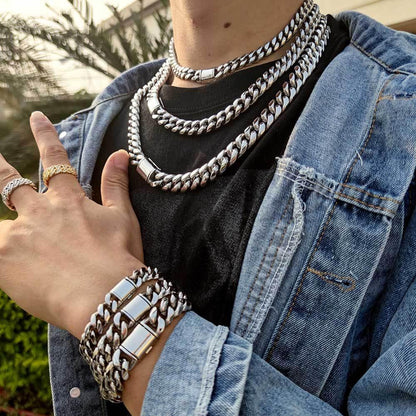 Stainless Steel Titanium Cuban Link Bracelet Polished Round Finish for Men | Caratix Jewelry - CaratixJewelry