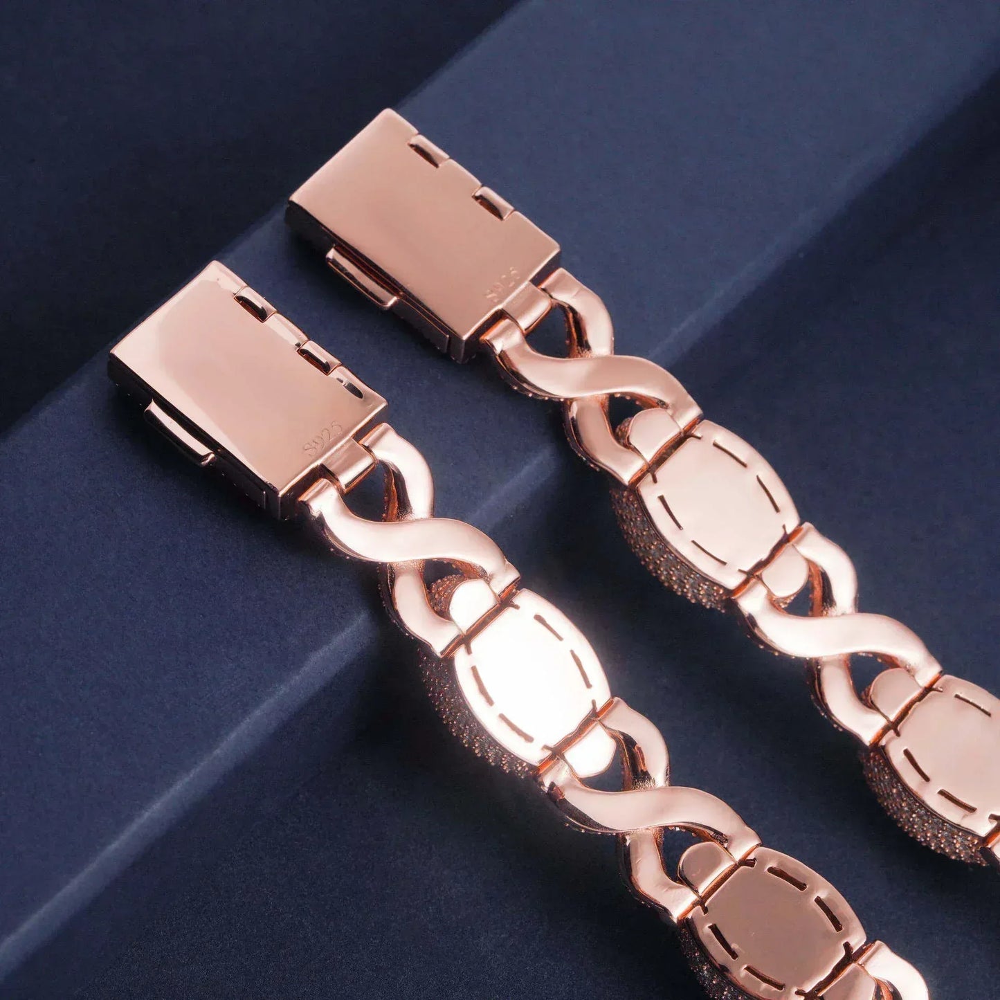 15mm Moissanite Cuban Link Bracelet with Figure-8 Clasp – S925 Sterling Silver Iced-Out Hip Hop Streetwear Jewelry - CaratixJewelry