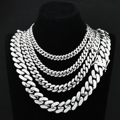 Custom Plain Solid Cuban Link Necklace for Rapper | Iced Out Chain Style - CaratixJewelry