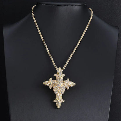 Custom Skull Cross Pendant Necklace Moissanite Hip Hop Jewelry | Caratix Jewelry - CaratixJewelry
