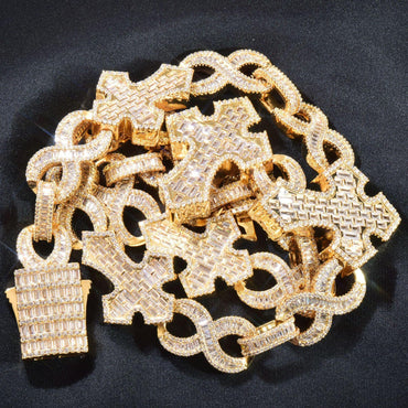 Iced Out Cross Pendant Copper Zircon Necklace for Men & Women | Caratix Jewelry - CaratixJewelry