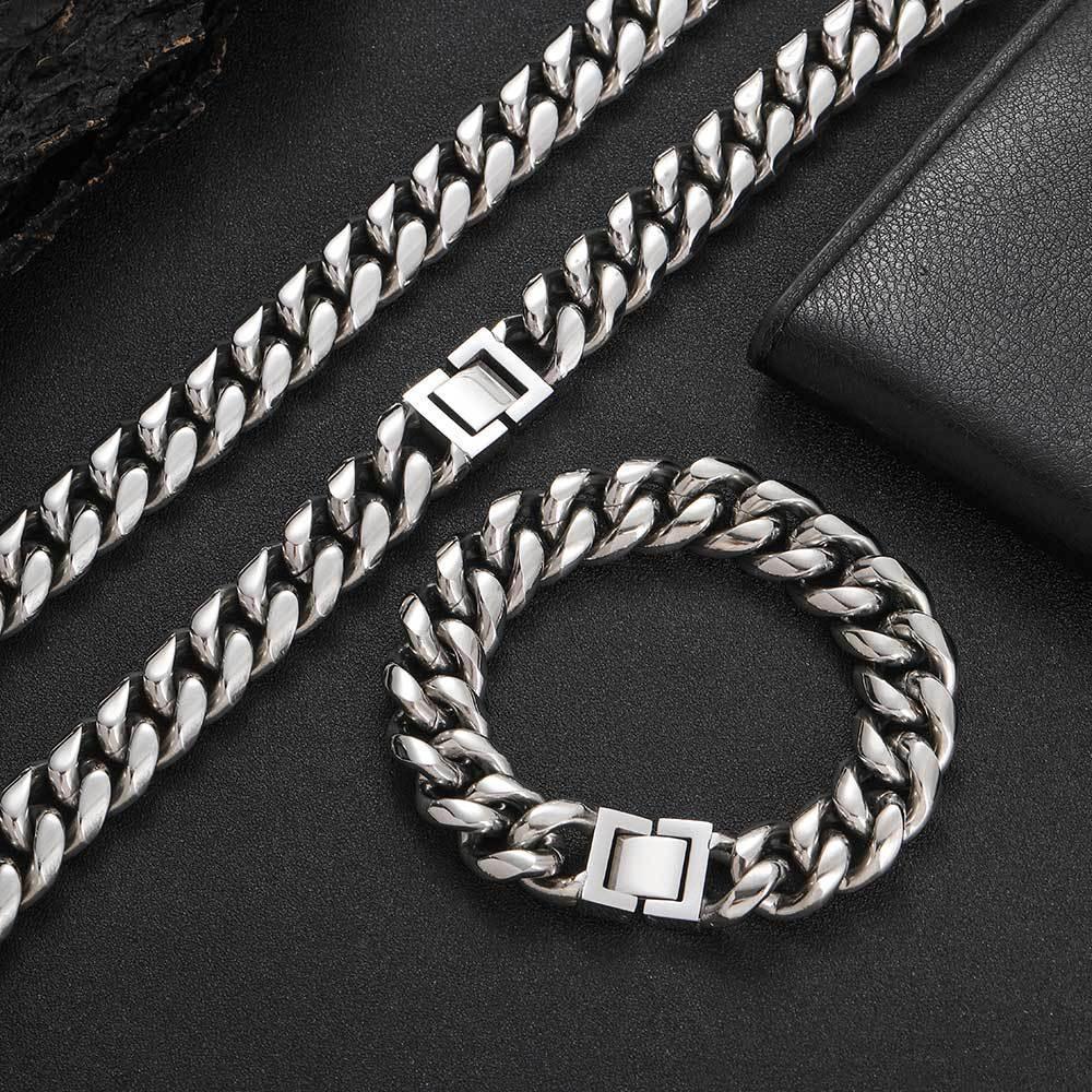 Stainless Steel Cuban Chain Necklace with Jewelry Clasp Titanium Steel for Men | Caratix Jewelry - CaratixJewelry