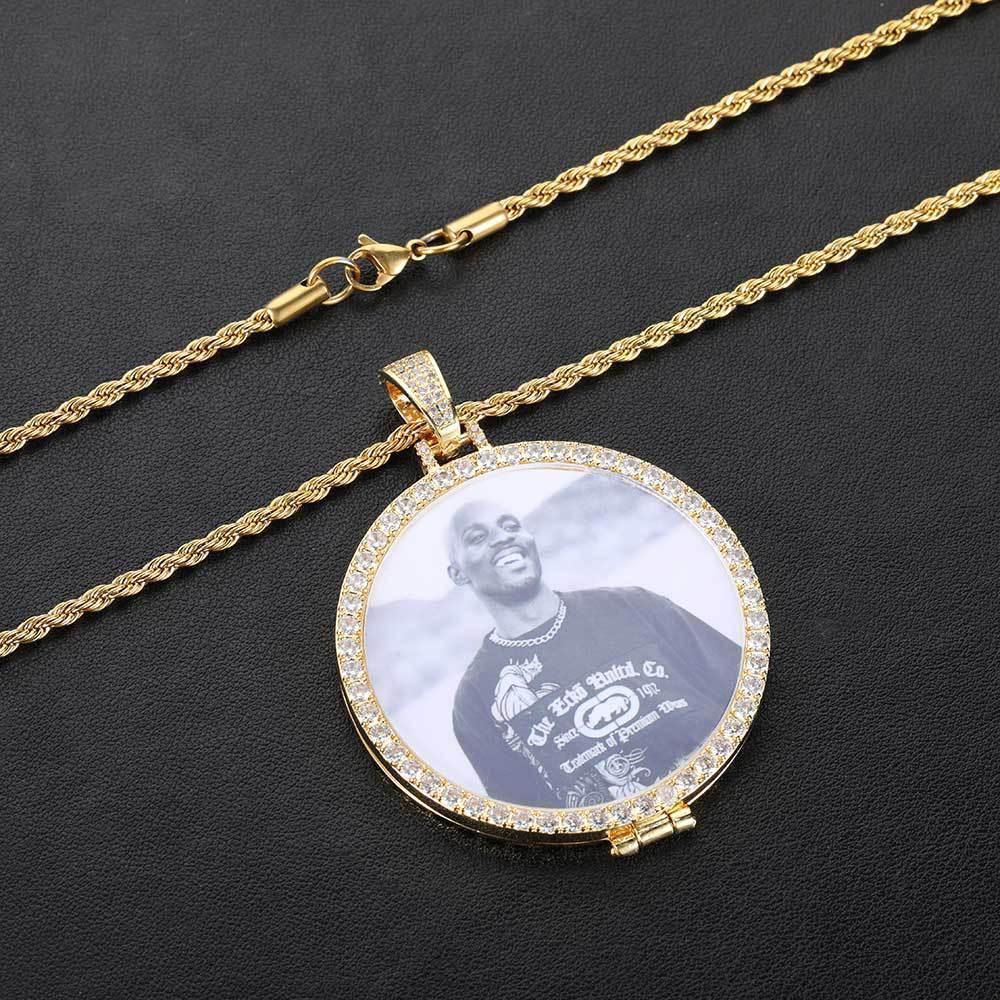 Hip Hop Flip-Top Round Photo Frame Pendant Necklace with Copper Frame and Zircon Stones | Customizable Jewelry | Caratix Jewelry - CaratixJewelry