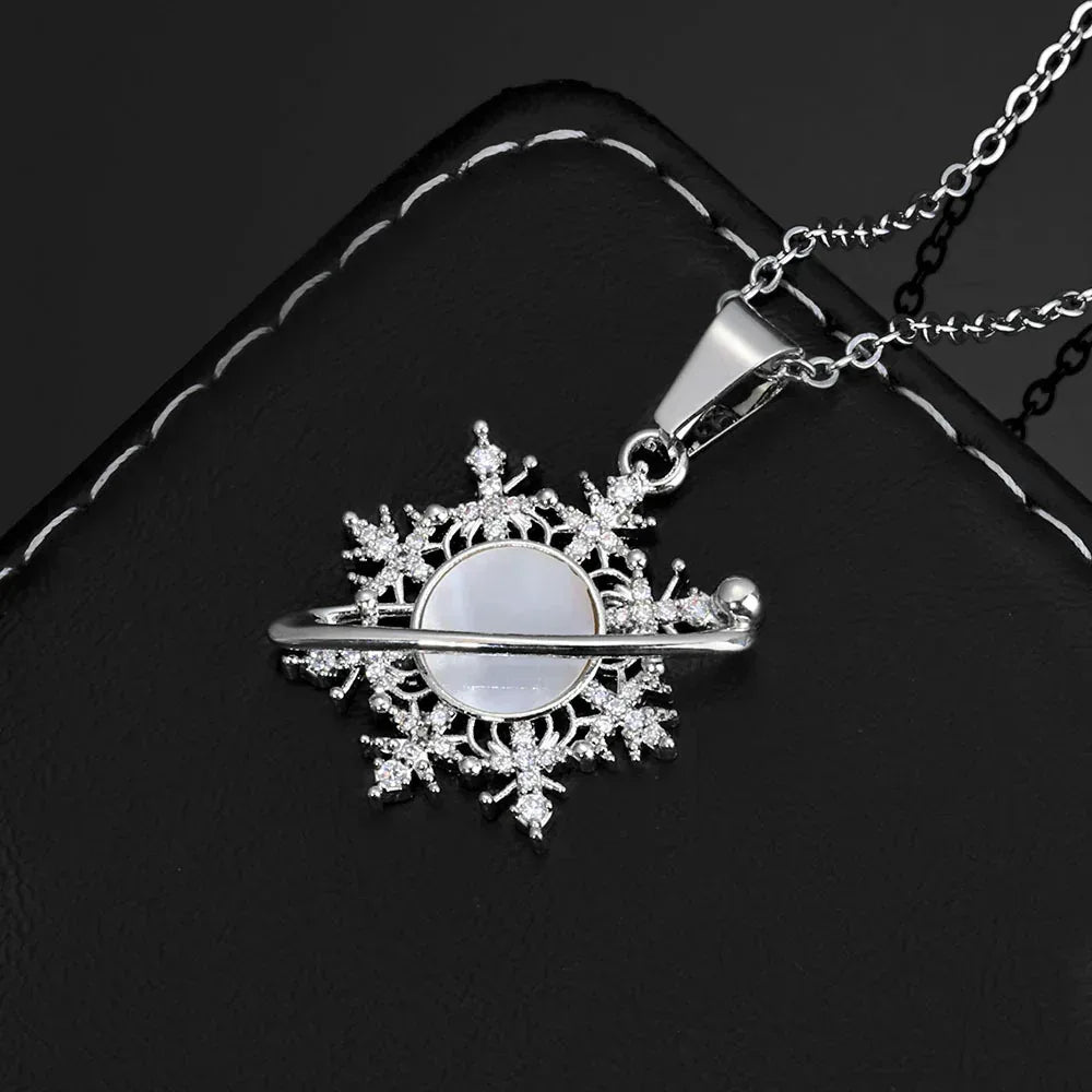 Iced Out Snowflake Star Pendant Necklace Zircon Custom Chain Style for Women | Caratix Jewelry - CaratixJewelry
