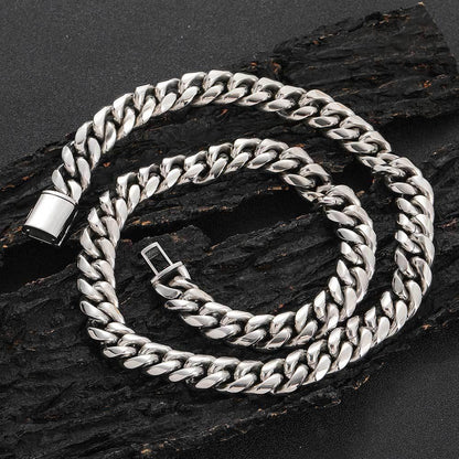 Cuban Chain Necklace with Flip Clasp and Polished Finish for Men | Titanium Steel and Stainless Steel | Caratix Jewelry - CaratixJewelry