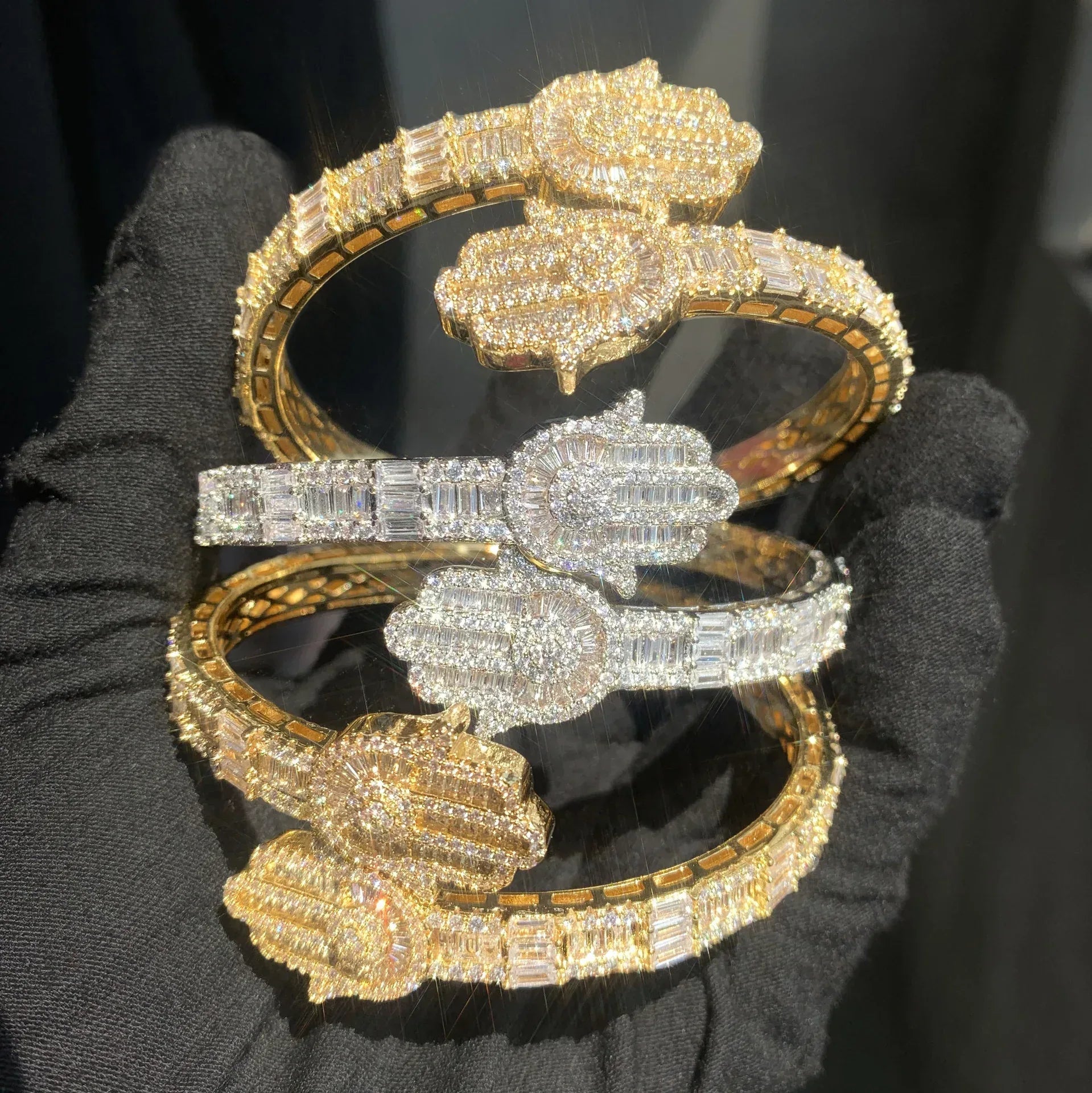 Palm Hand Bracelet with Copper & Zircon | Gold Plated Hip Hop Jewelry | Caratix Jewelry - CaratixJewelry