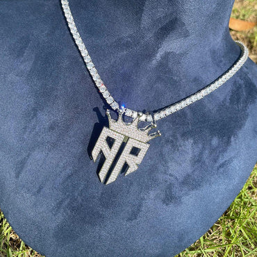 Men's Double R "Real Rich" Necklace | Premium Copper CZ King Medallion Caratix - CaratixJewelry