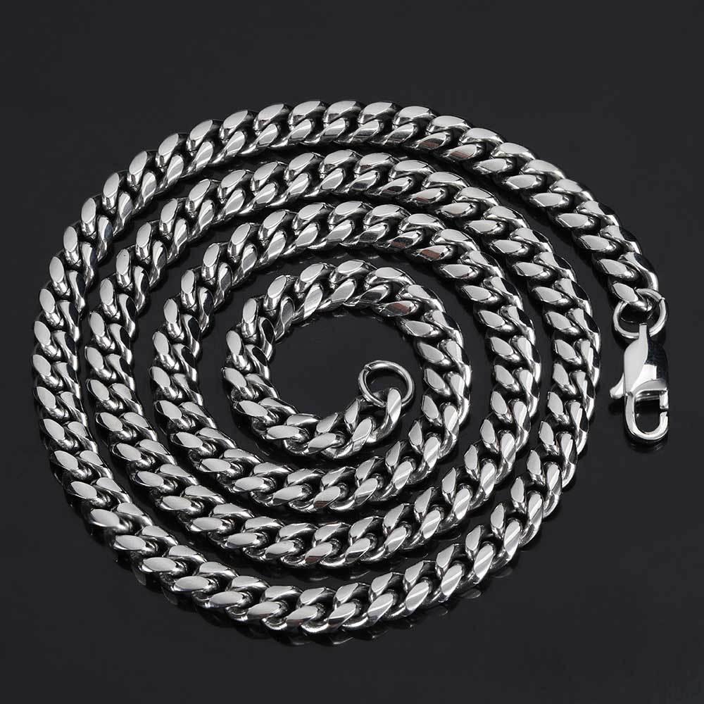 Cuban Chain Necklace with Day Clasp and 18K Gold Plating for Men | Titanium Steel and Stainless Steel | Caratix Jewelry - CaratixJewelry