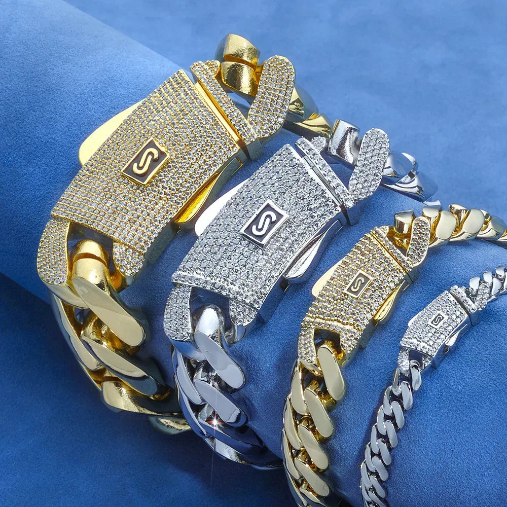 Custom 14K Gold Cuban Chain Bracelet for Men | Caratix Jewelry - CaratixJewelry