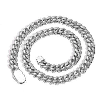 Cuban Chain Necklace with Shell Clasp and 18K Gold Plating for Men | Titanium Steel and Stainless Steel | Caratix Jewelry - CaratixJewelry