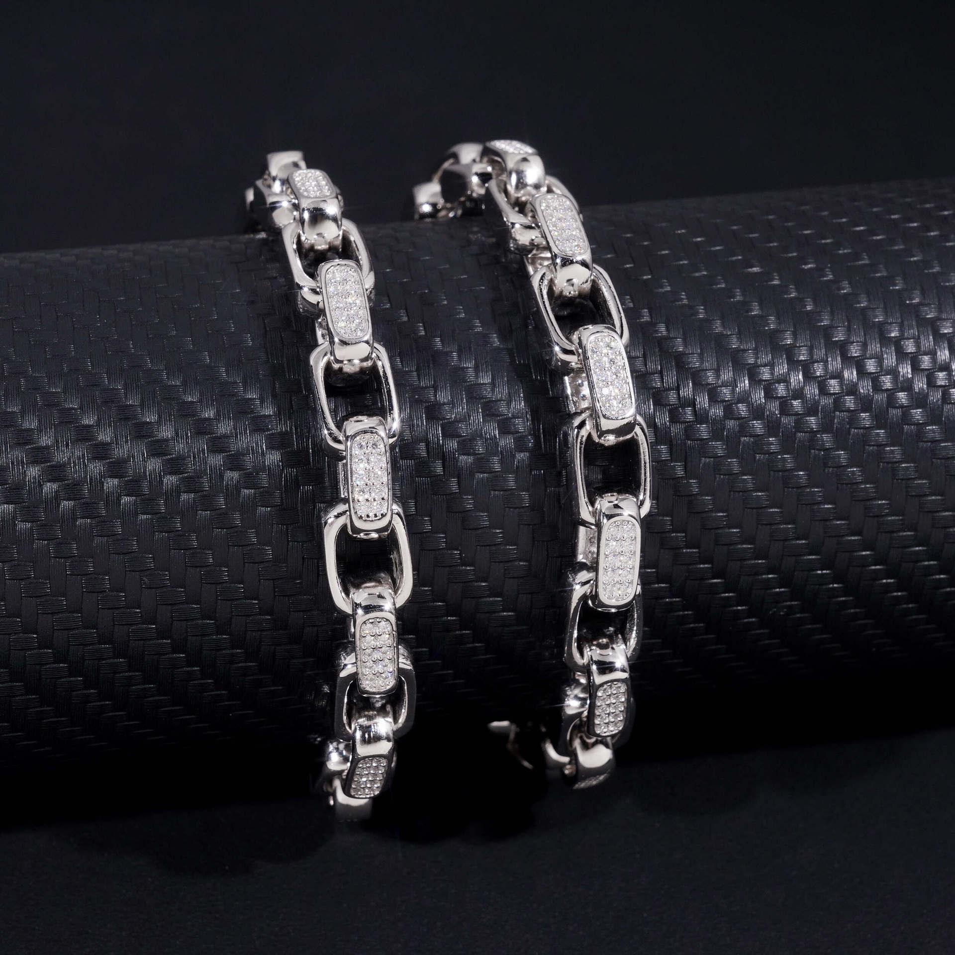 8mm Figure-Eight Cuban Link Bracelet S925 Silver | Moissanite Hip Hop Style - CaratixJewelry
